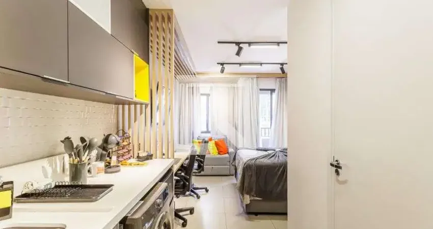 Kitnet / Stúdio à venda na Avenida Pavão, Moema, São Paulo