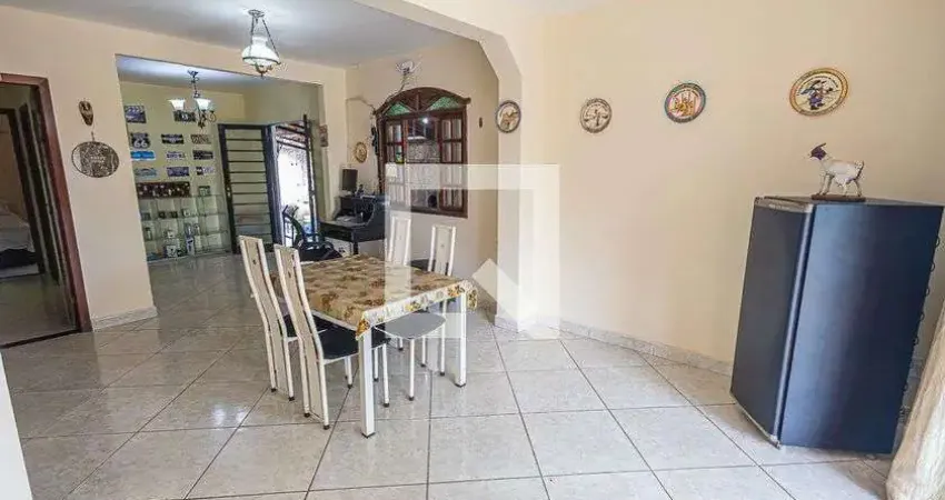 Casa para Venda - Alípio de Melo, 5 Quartos, 250 m² - Belo Horizonte