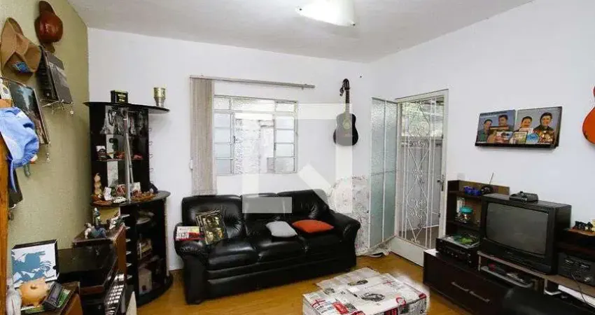 Casa com 2 quartos à venda na Rua José Américo de Almeida, Camargos, Belo Horizonte