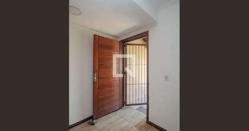 Casa com 2 quartos à venda na Rua Roberto Félix Bertoi, Camaquã, Porto Alegre