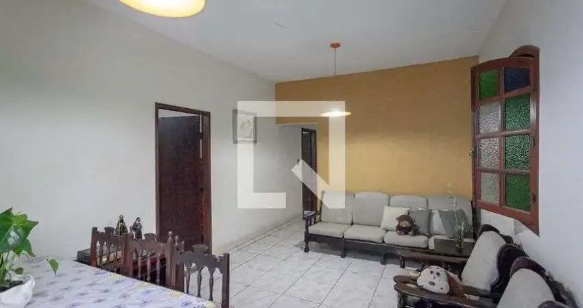 Casa para Venda - Floramar, 3 Quartos, 276 m² - Belo Horizonte