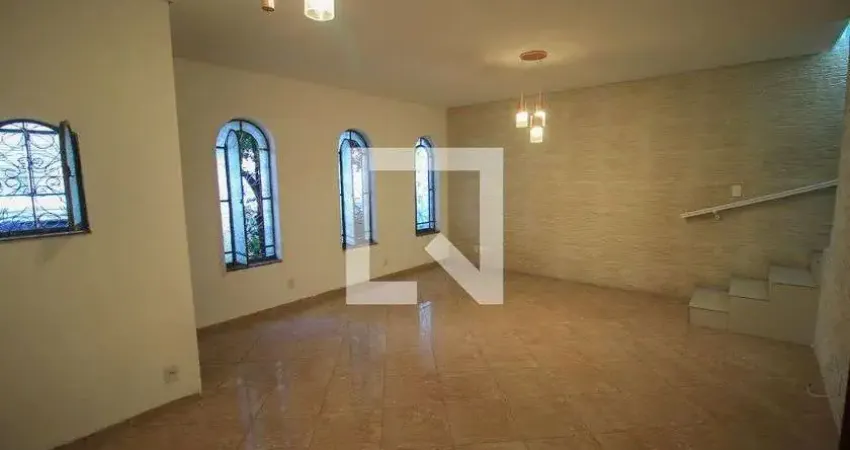 Casa com 3 quartos à venda na Rua Intendência, Belém, São Paulo