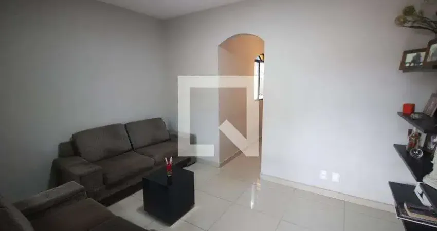 Casa para Venda - Milionários, 4 Quartos, 256 m² - Belo Horizonte