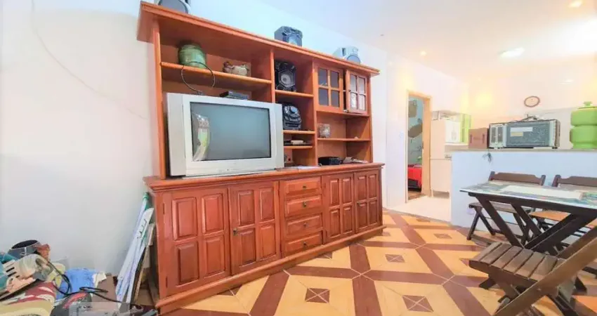 Casa para Venda - Del Castilho, 1 Quarto,  37 m² - Rio de Janeiro