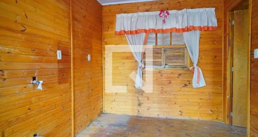 Casa para Venda - Jardim Itu-Sabará, 1 Quarto, 39 m² - Porto Alegre