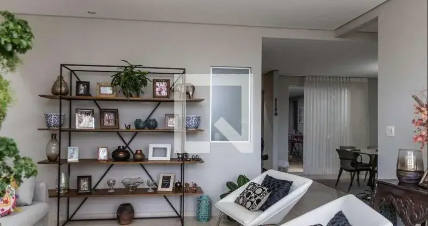 Casa com 6 quartos à venda na Rua João de Almeida, Estoril, Belo Horizonte