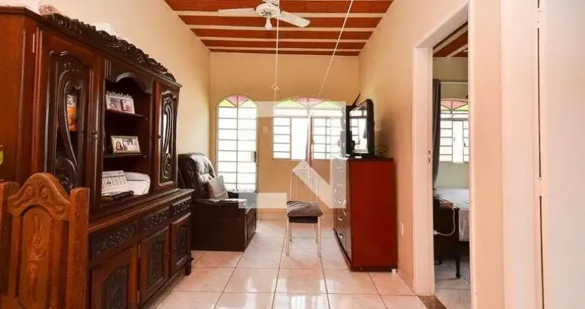 Casa para Venda - Ipiranga, 4 Quartos, 210 m² - Belo Horizonte
