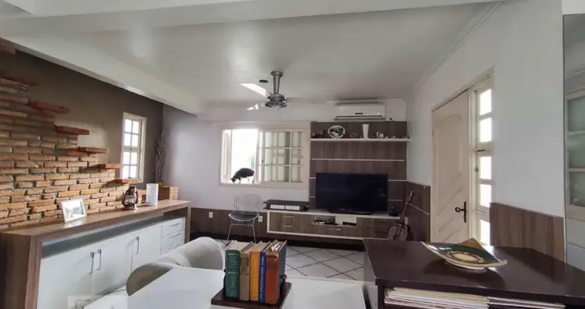 Casa para Venda - Harmonia, 3 Quartos,  495 m² - Canoas