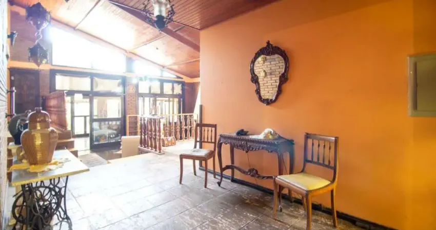 Casa para Venda - Alto Petrópolis, 3 Quartos,  400 m² - Porto Alegre
