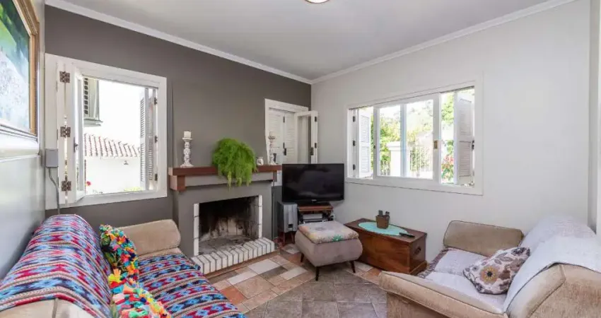 Casa para Venda - Nonoai, 3 Quartos,  290 m² - Porto Alegre