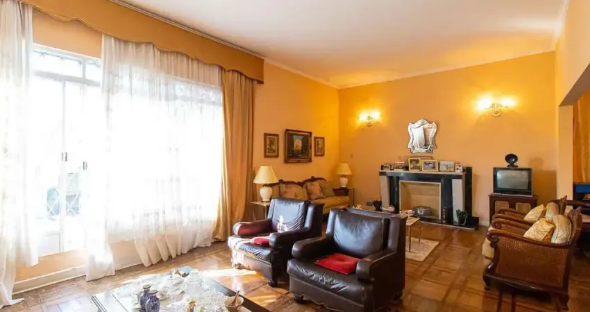 Casa para Venda - Pacaembu, 4 Quartos,  385 m² - São Paulo