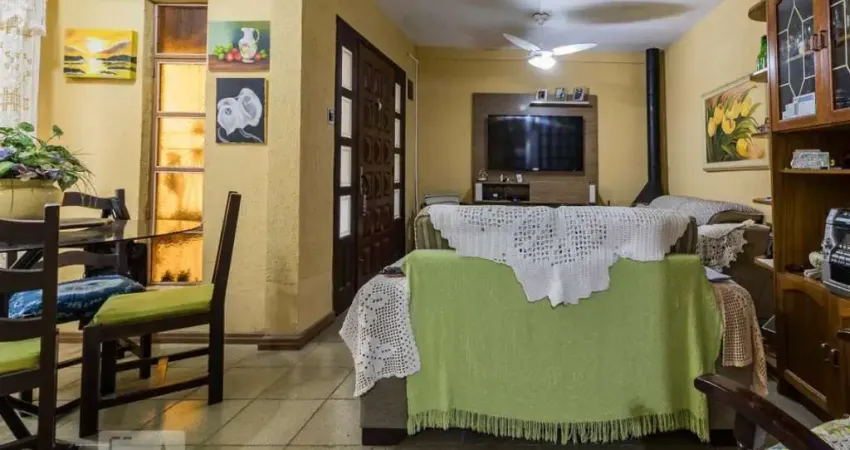 Casa com 1 quarto à venda na Rua Doutor Mário Totta, Camaquã, Porto Alegre