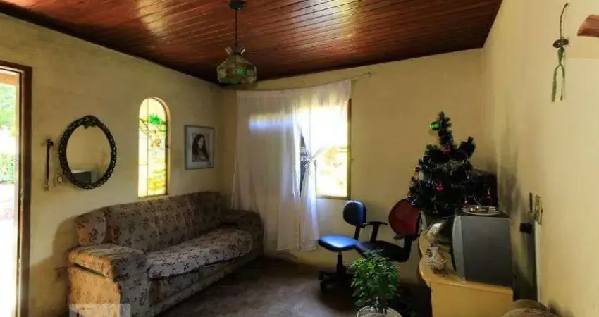 Casa para Venda - Cavalhada, 3 Quartos,  2270 m² - Porto Alegre
