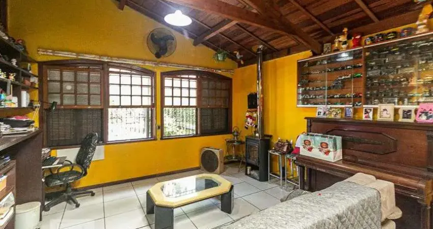 Casa para Venda - Tristeza, 3 Quartos,  440 m² - Porto Alegre