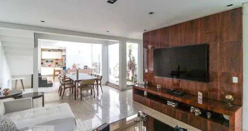 Casa para Venda - Bosque da Saúde, 3 Quartos,  225 m² - São Paulo