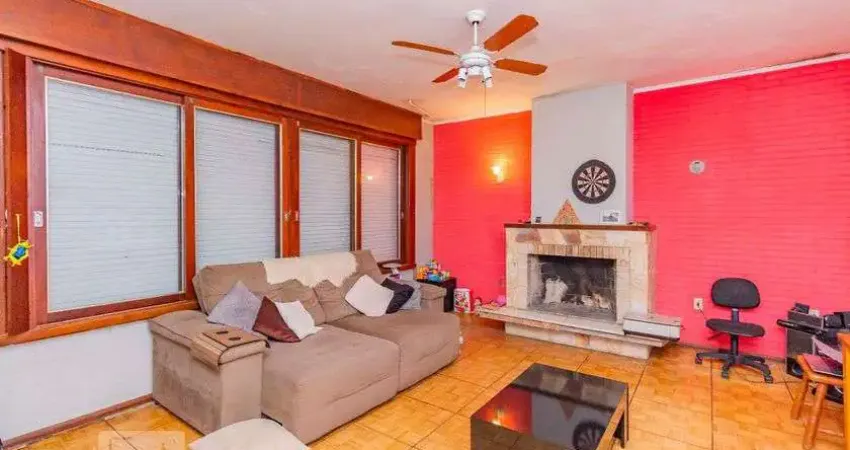 Casa para Venda - Jardim Lindóia, 3 Quartos,  300 m² - Porto Alegre