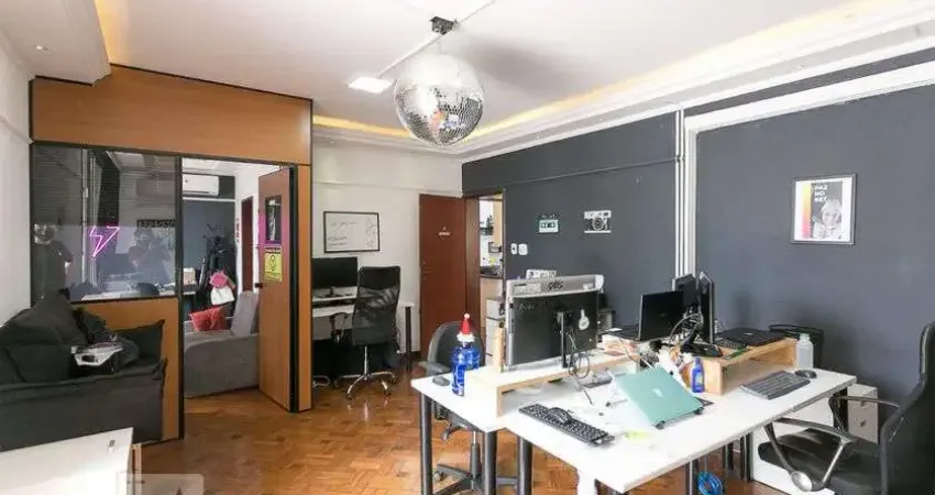 Casa para Venda - Pacaembu, 3 Quartos,  490 m² - São Paulo