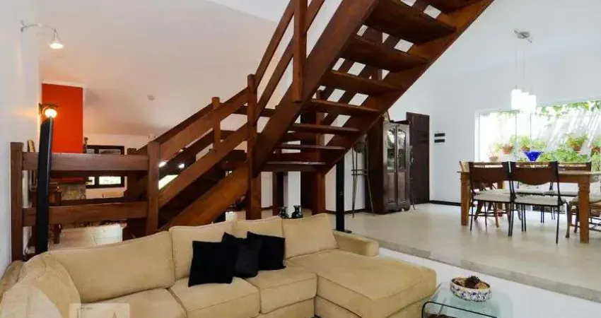 Casa para Venda - Picanço, 3 Quartos,  297 m² - Guarulhos
