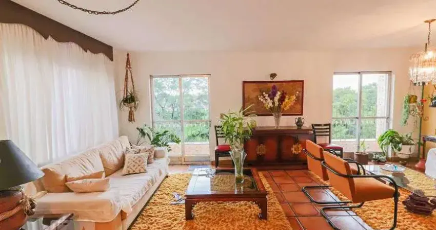 Casa para Venda - Butantã, 3 Quartos,  380 m² - São Paulo