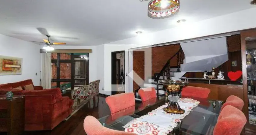 Casa para Venda - Partenon, 3 Quartos,  400 m² - Porto Alegre