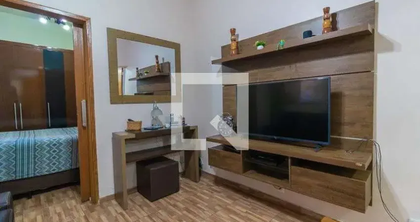 Casa para Venda - Abolição, 2 Quartos,  150 m² - Rio de Janeiro