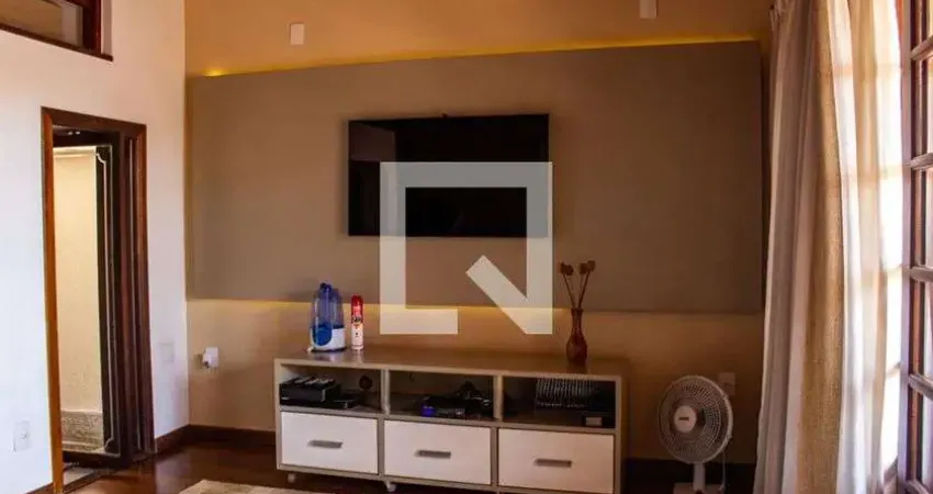Casa para Venda - Jabaquara, 3 Quartos,  221 m² - São Paulo