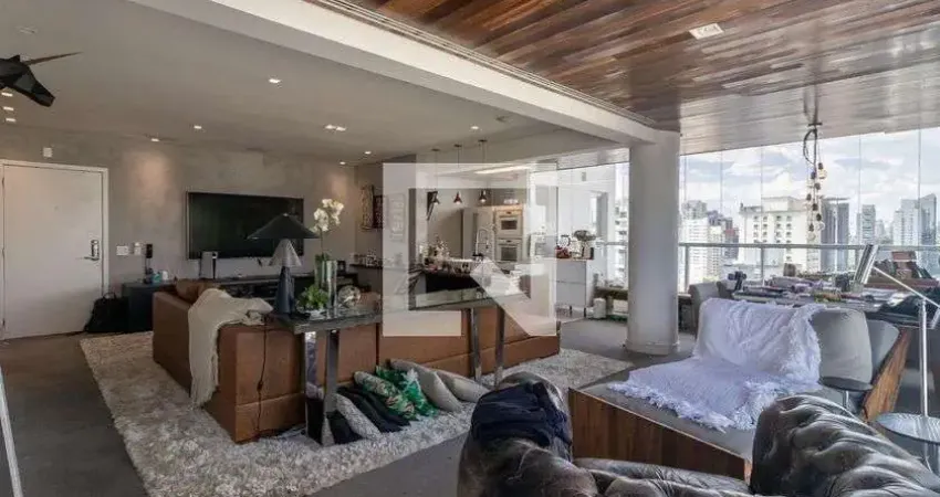 Apartamento para Venda - Vila Olímpia, 2 Quartos,  150 m² - São Paulo