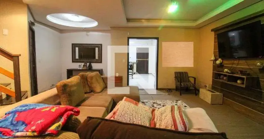 Casa para Venda - Nossa Sra das Graças, 3 Quartos,  300 m² - Canoas