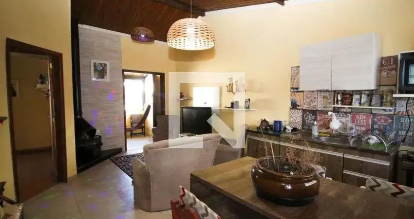 Casa para Venda - Menino Deus, 6 Quartos,  300 m² - Porto Alegre