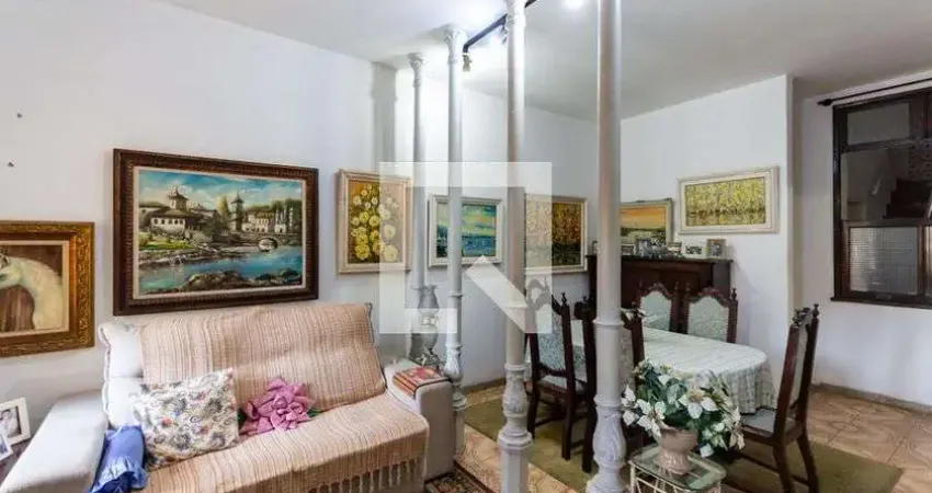 Casa para Venda - Estácio , 2 Quartos,  160 m² - Rio de Janeiro