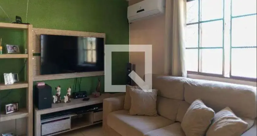 Casa para Venda - Cel. Aparício Gomes, 2 Quartos,  140 m² - Porto Alegre