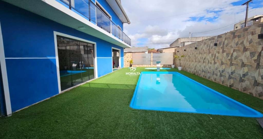 Sobrado com Piscina no Bairro Ouro Fino