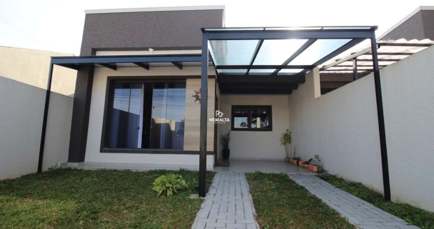 Casa com 03 Quartos, sendo 01 Suíte SemiMobiliada no Ipê