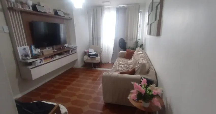 Imóvel amplo com 2 casas independentes com 3 pavimentos com 250m². perfeita para morar, investir ou gerar renda!