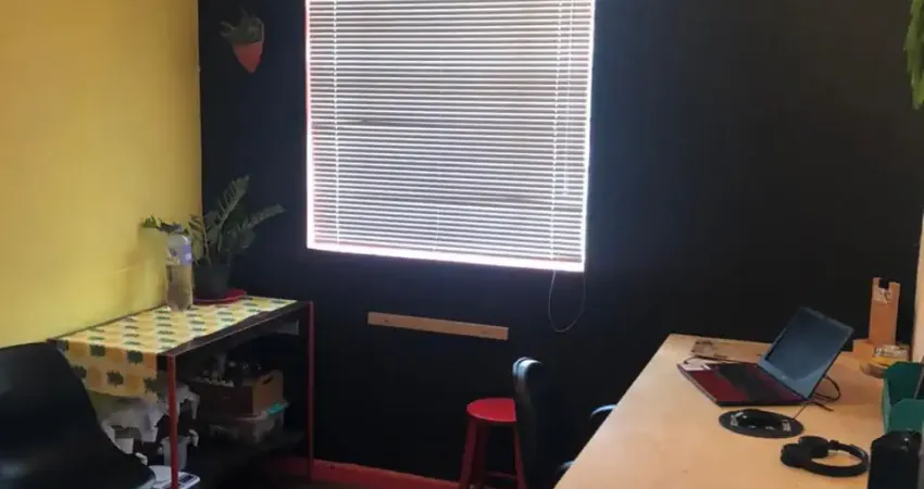 Sala comercial com 1 sala para alugar na Rua Reinaldino Schaffenberg de Quadros, 1512, Cristo Rei, Curitiba