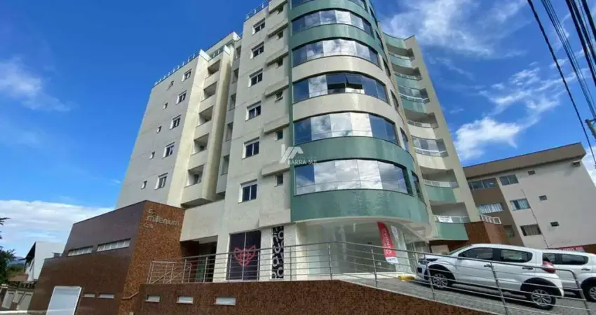 Apartamento c/ 01 suíte + 02 quartos no czerniewicz edifício millenium