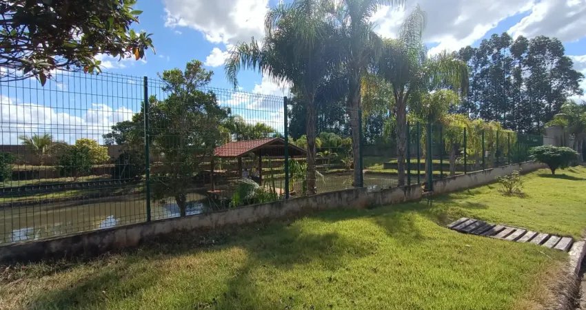 Chácara 2.500m2 condominio lagoa dourada pr-580 umuarama pr