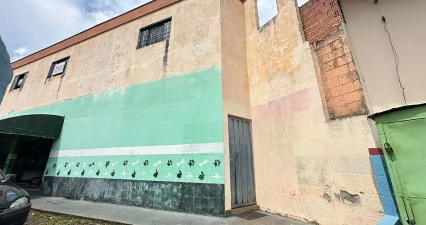 Sobrado para alugar, 56 m² por R$ 1.100,01/mês - Columbia - Londrina/PR