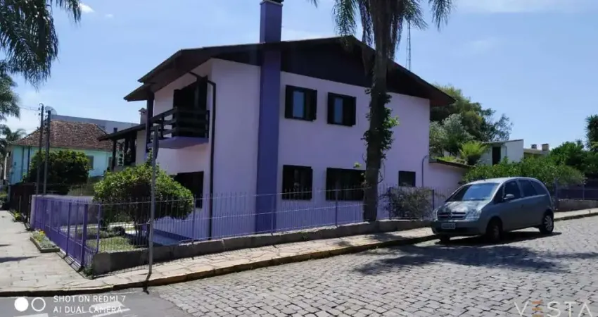 Casa com 5 quartos à venda na Ana Rech, Caxias do Sul 