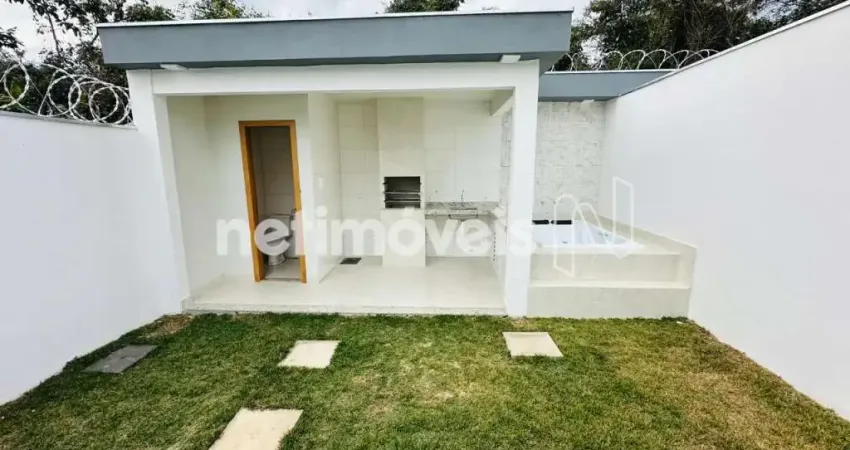 Casa com 3 quartos à venda na Rua Maria da Luz Silva, Porto Seguro, Ribeirão das Neves