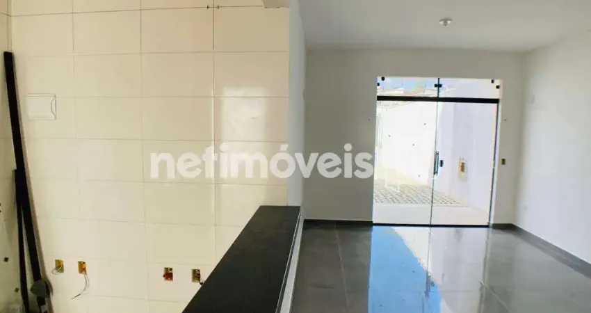 Casa com 3 quartos à venda na Rua Conceição de Oliveira Ferreira, Vale das Orquídeas, Contagem