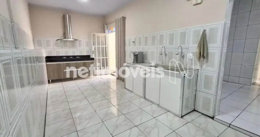 Excelente casa de 3 quartos no bairro industrial, contagem/mg