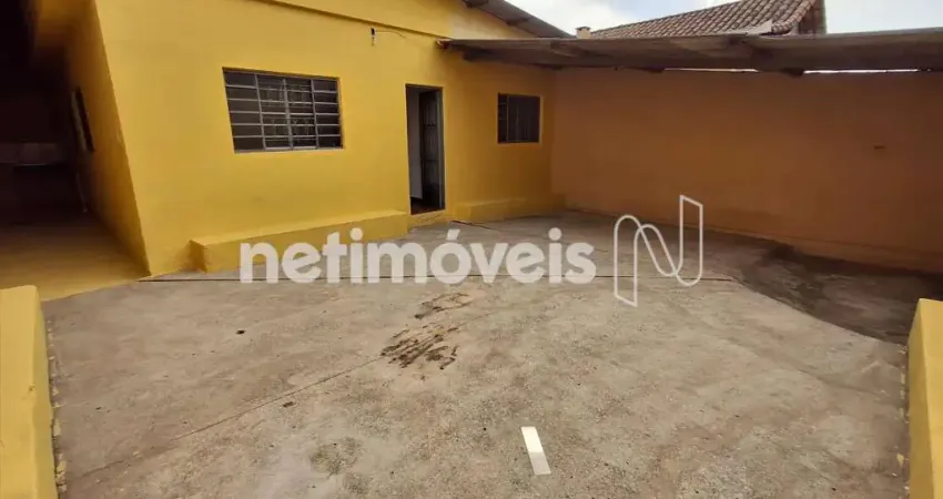 Casa com 2 quartos para alugar na Rua Lacy Dias Melo, Imbiruçu, Betim