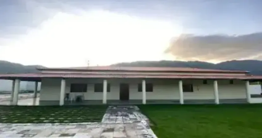 Imperdível! vende-se ou aluga-se chácara com espaço amplo e potencial extraordinário!