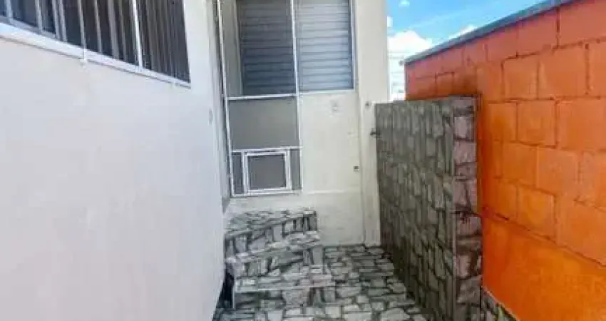 Casa para Locação em Jundiaí, Vila Graff, 2 dormitórios, 1 banheiro