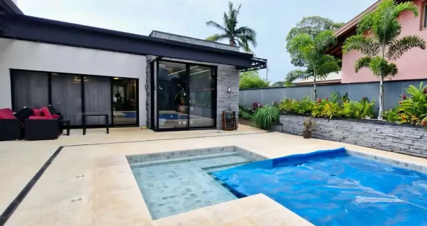 Casa em Condomínio para Venda em Jundiaí, Jardim Tereza Cristina, 4 dormitórios, 3 suítes, 5 banheiros, 3 vagas