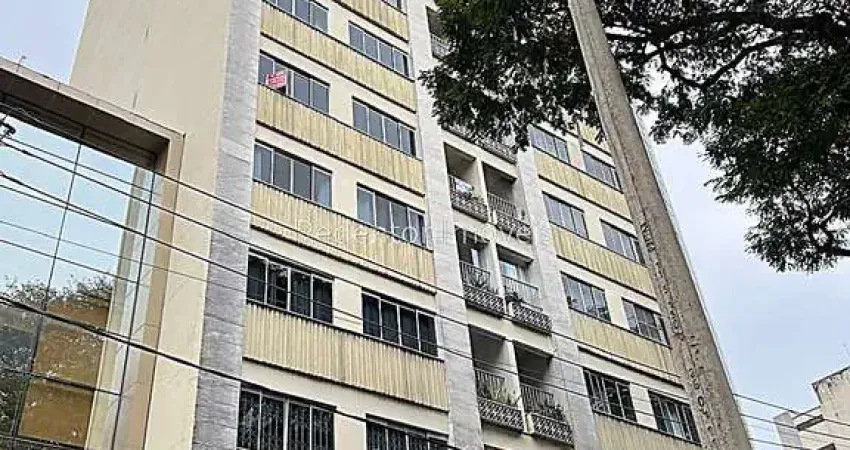 Apartamento com 3 quartos para alugar no Centro, Juiz de Fora