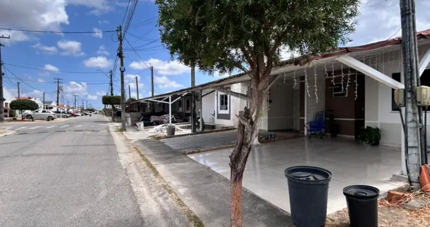 Casa dentro de condominio com area de lazer completo em macaranau