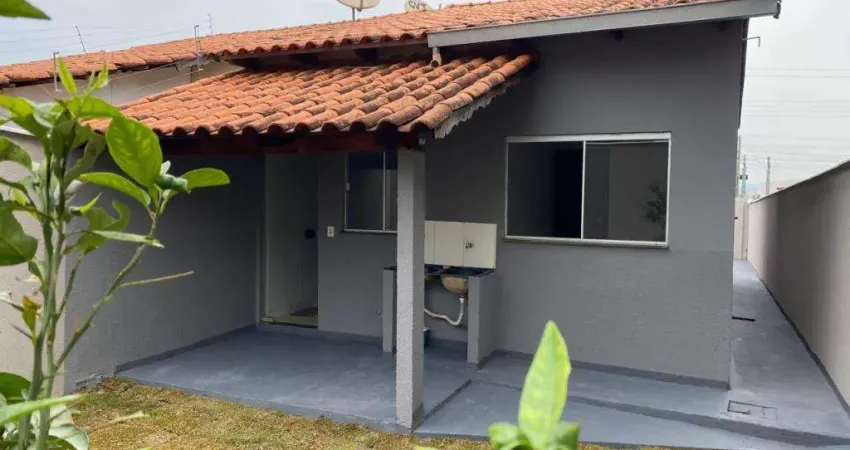 Casa com 2 quartos à venda na Rua F01, Setor Central, Senador Canedo