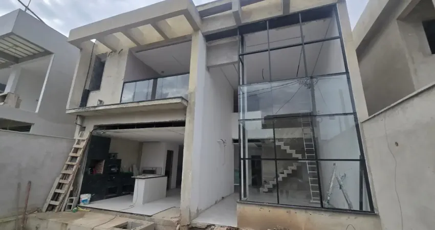 Casa de alto padrão em condomínio exclusivo - valor referente a obra terminada